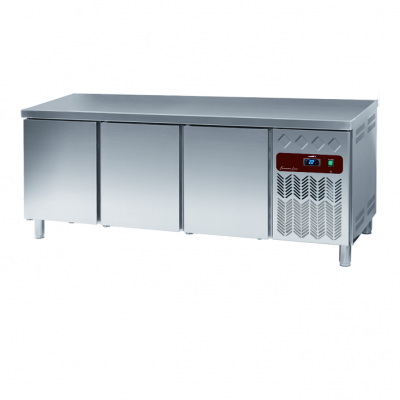Table frigorifique froid ventilé 600x400 3 et 4 portes